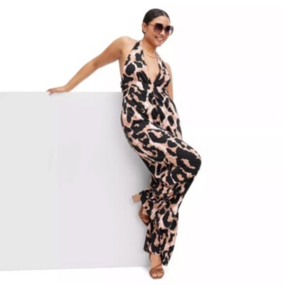 Leopard Print Halter Jumpsuit - Picture 2 of 7
